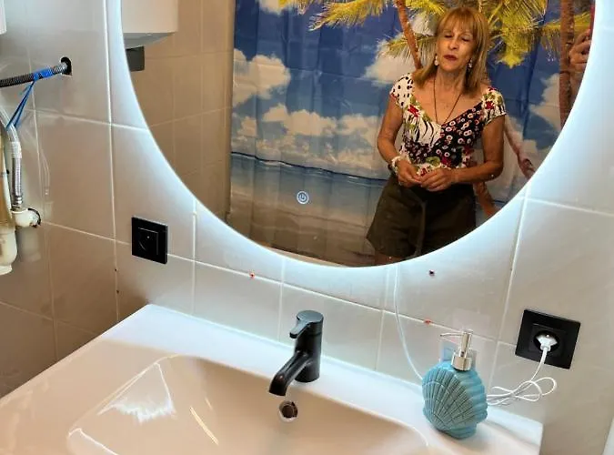 Center Yellow * 奥斯滕德