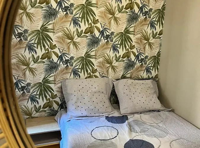 Center Yellow * 奥斯滕德