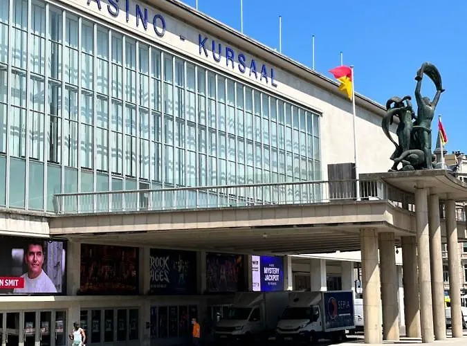 公寓 Center Yellow *