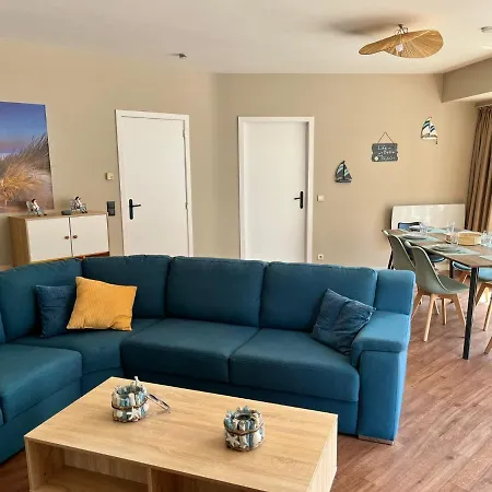 Center Yellow * Oostende